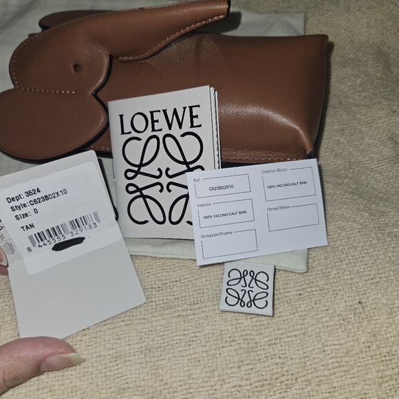 NWT LOEWE Elephant Leather Pocket Pouch-On-Strap - Picture 9 of 9
